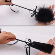 Fusta con Plumero Grande Negro