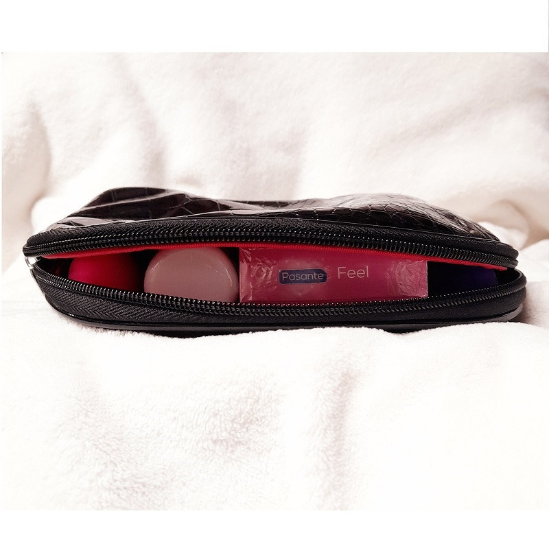 Estuche Texturado Neceser Brillo Negro