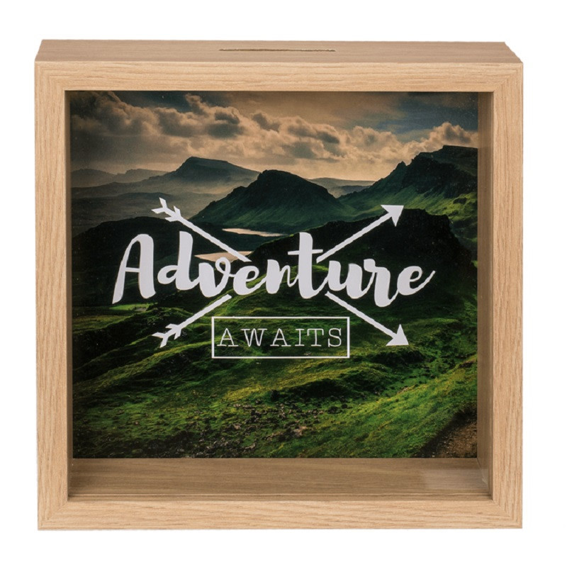 Hucha Madera Adventure A Waits